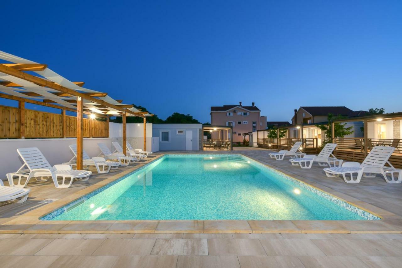 Bungalov Medanic - Private Pool Privlaka  Exterior photo